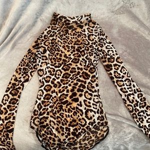 Forever 21 sheer long sleeve keyhole back leopard print bodysuit SIZE S